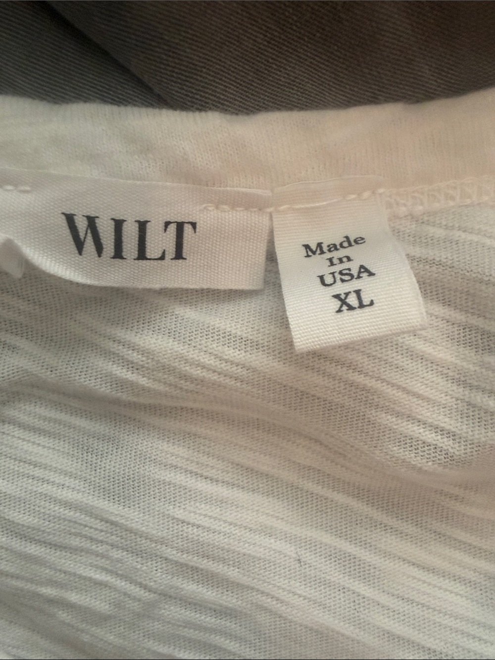 Wilt White V-Neck Short Sleeve Slub Top - Picture 6 of 7